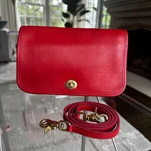 Vintage Coach Pocket Purse 9755 Red Leather with hang tag